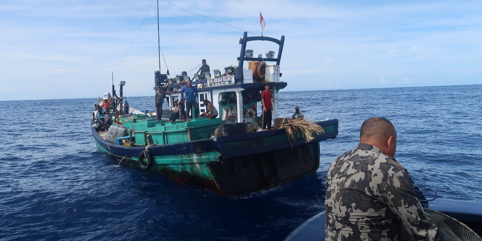 kkp-tertibkan-dua-kapal-ikan-diduga-terobos-aturan-area-penangkapan.jpg